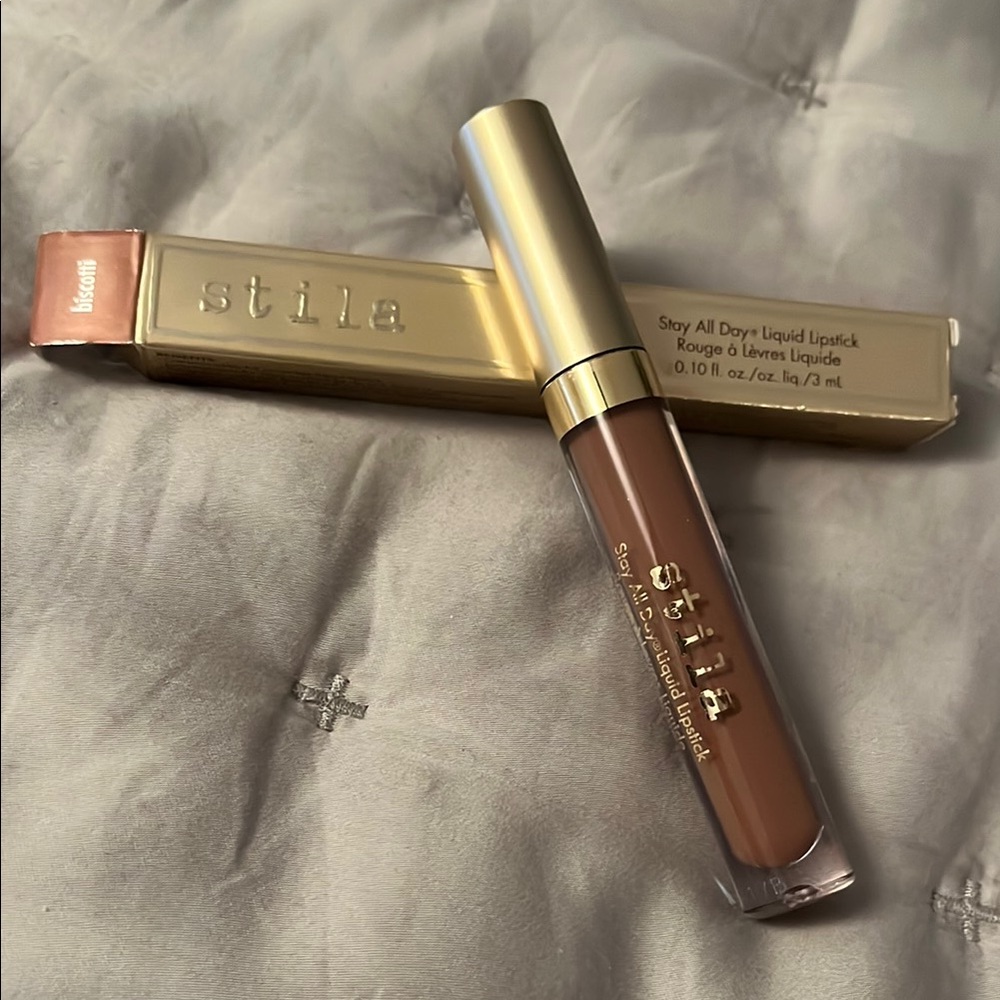 Stila Liquid Lipstick in Biscuit - New In Box! - Picture 5 of 7